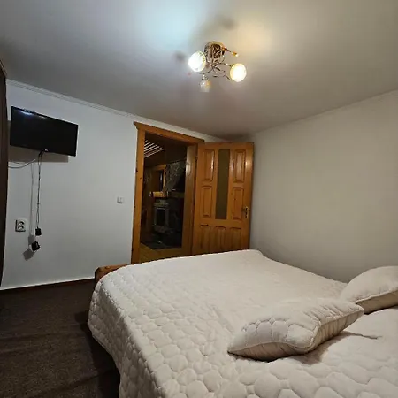 Деревянный коттедж буковик Татаров